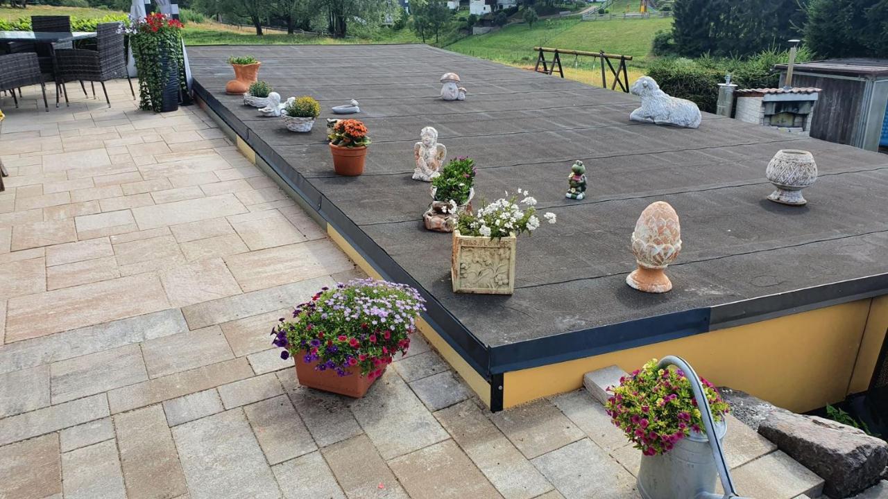 Monis Gemuetliche Ferienwohnungen Suhl Exterior foto