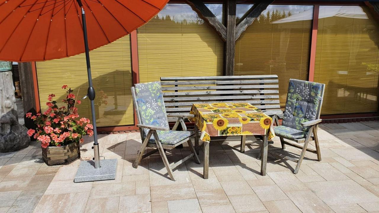 Monis Gemuetliche Ferienwohnungen Suhl Exterior foto