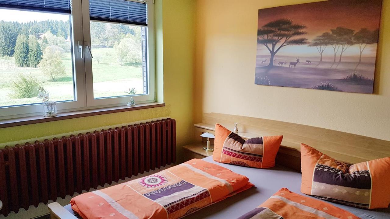 Monis Gemuetliche Ferienwohnungen Suhl Exterior foto